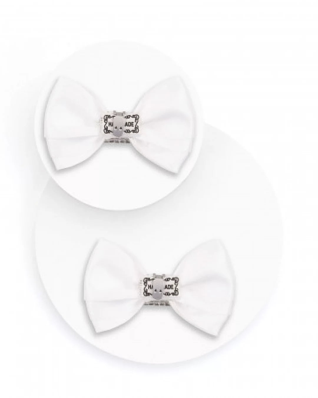 Shapen | Skodekoration | Rosett i satin med strass Shapen TJÅKKO