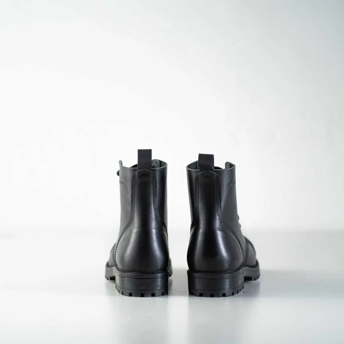 Samelin | TJÅKKO Aviator 517 Svart | Halvhög känga - TJÅKKO