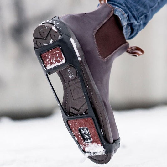 SandyGrip | Helfotsskydd | Keramiska broddar för säkra steg i stadsmiljö Springyard TJÅKKO