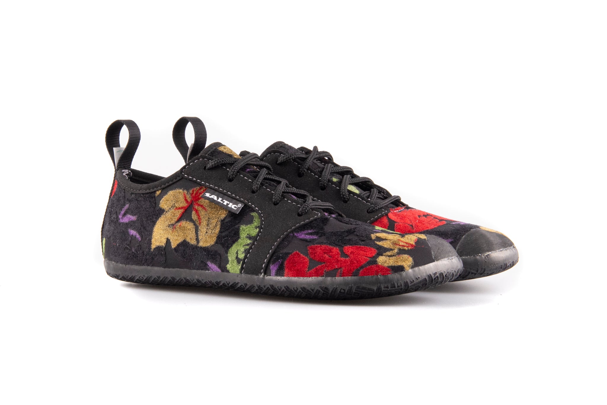 Saltic | Fura Fashion Vegan | Broderad design-sneaker med ExtasyFix®-sula Saltic TJÅKKO