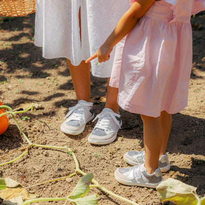 Shapen | Charm Kids | Sneakers för trendiga barn Shapen TJÅKKO