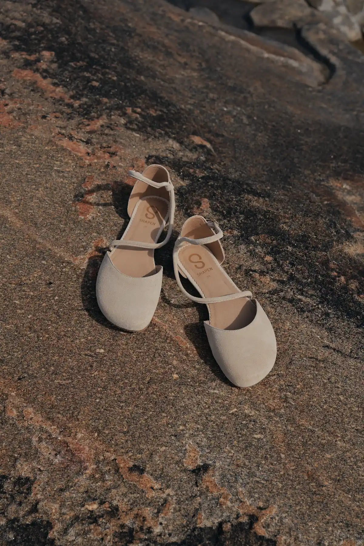 Shapen | Orchid | Mockasandal med prisbelönt design