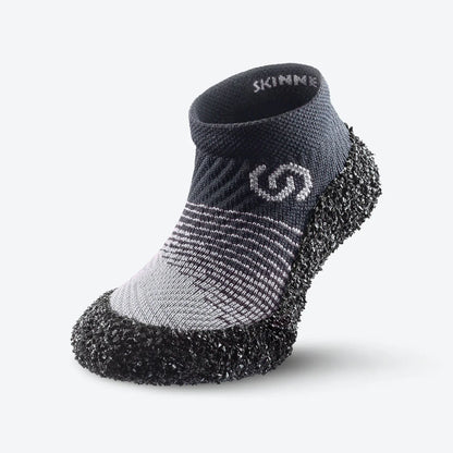 Skinners | Kids Strumpsko | Trygga & fria barfotabarn Skinners TJÅKKO