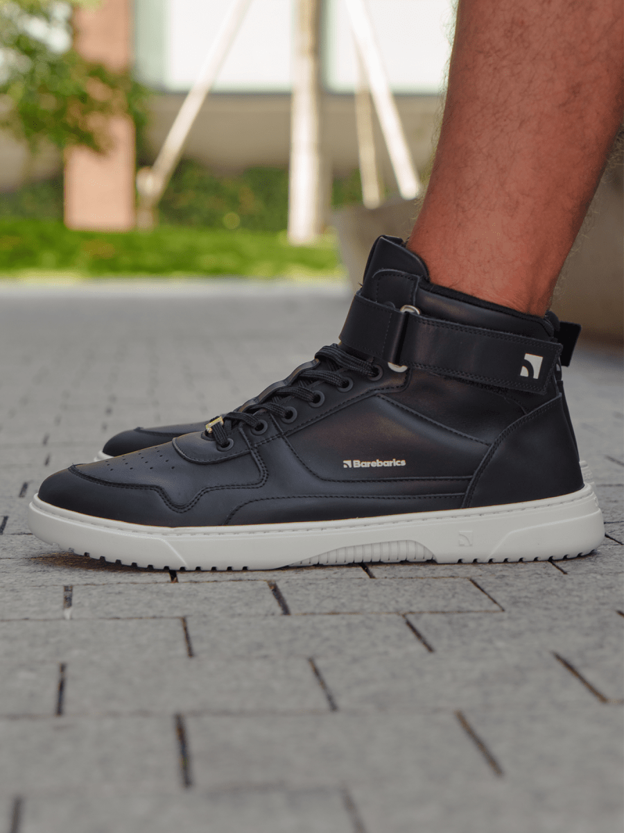 Barebarics | Zing High Top | Klassiska höga sneakers i läder Barebarics TJÅKKO